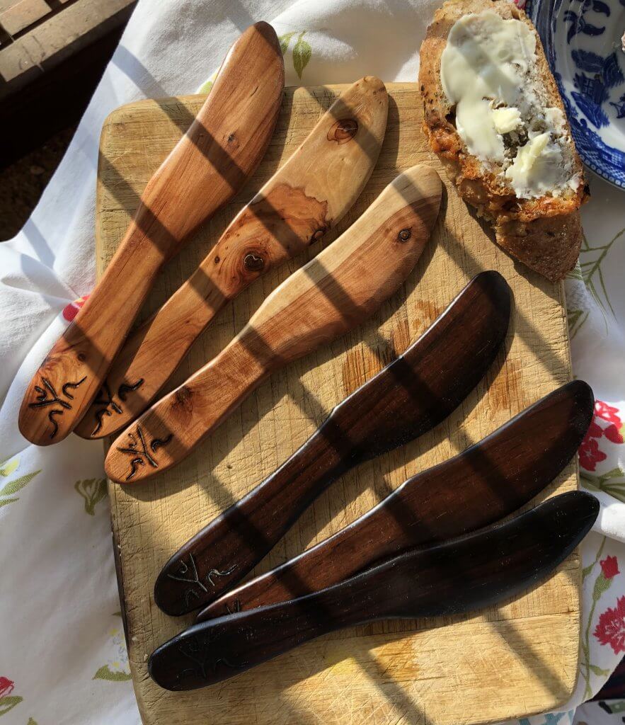 colonial wooden bread knives