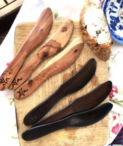 Colonial wooden butter knives