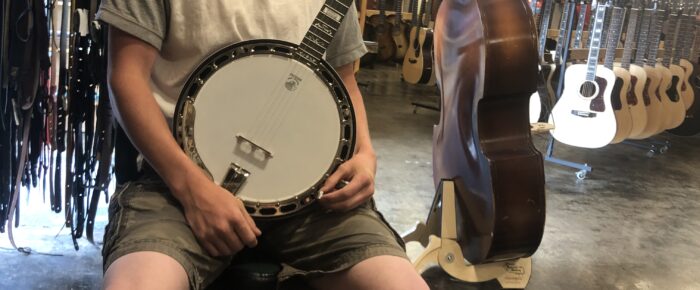 What’s going on around here: Mack’s new banjo