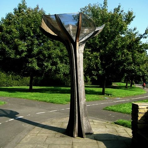 Guys. There's a rhubarb sculpture in Wakefield, England. Get. Out. (again, photo cred to Wikipedia)